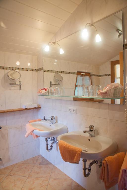 Отель Der Seehof 3*
